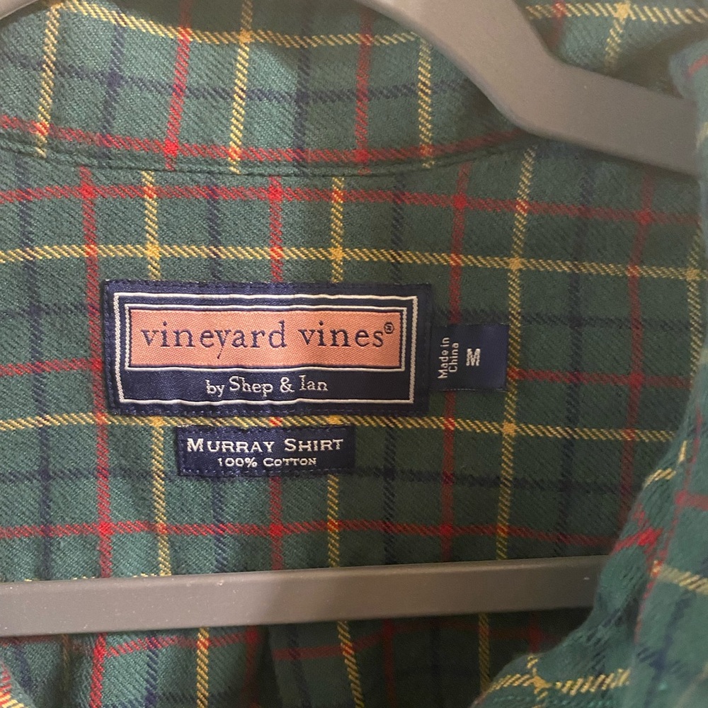 Mens Vineyard Vines Green Red Plaid Murray Shirt Long Sleeve Size Medium - Picture 2 of 3